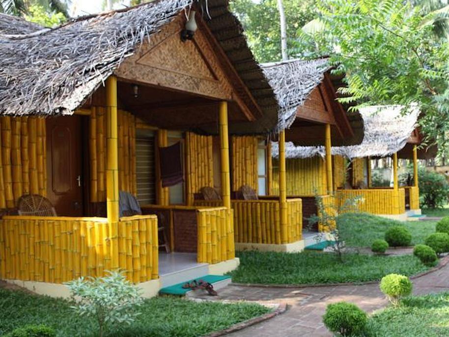 Savithri Inn Bamboo Cottages & Resorts Варкала Екстериор снимка